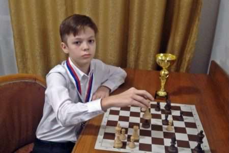Успех во взрослых шахматах!