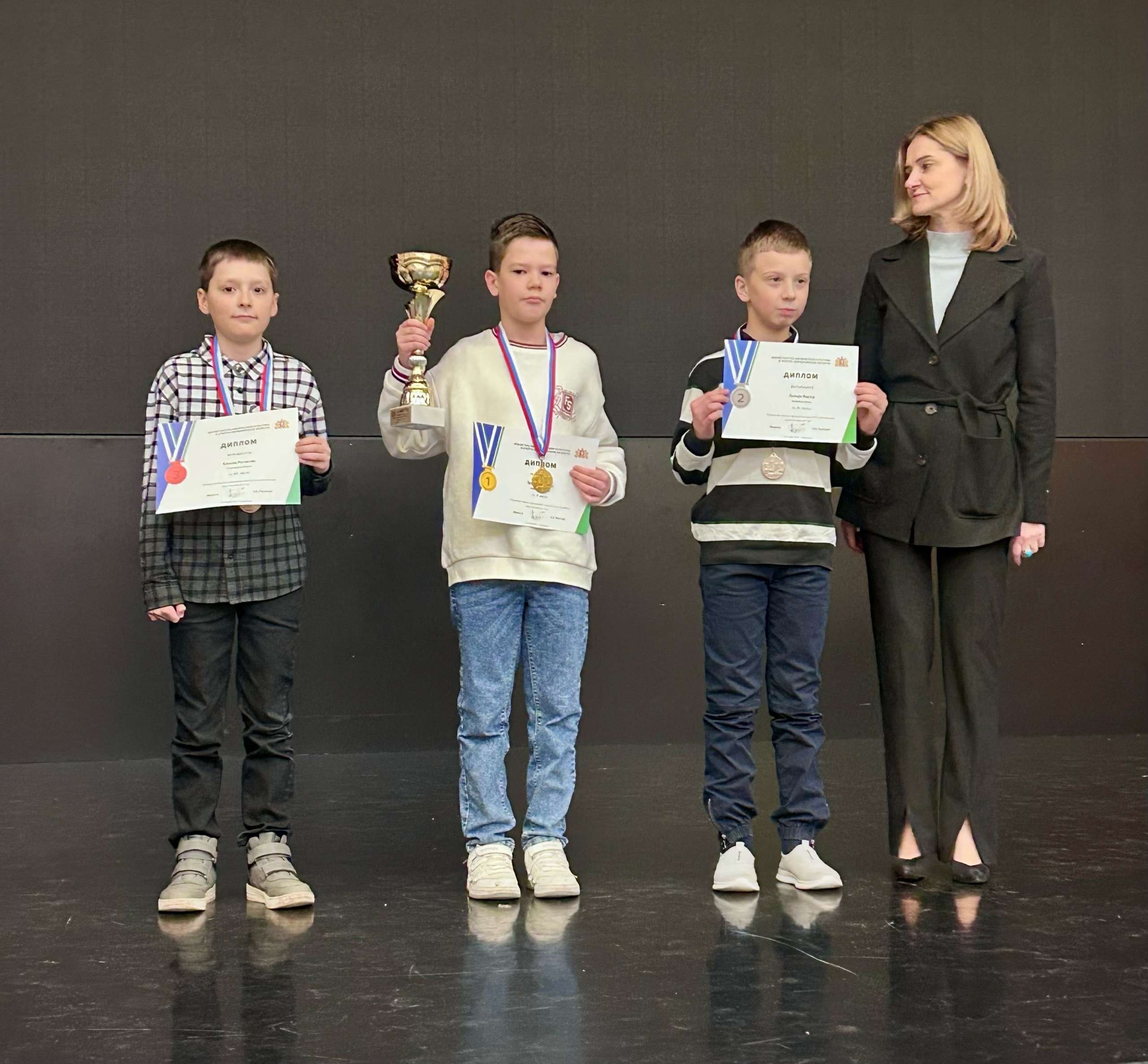 Кирилл Дружинин побеждает!